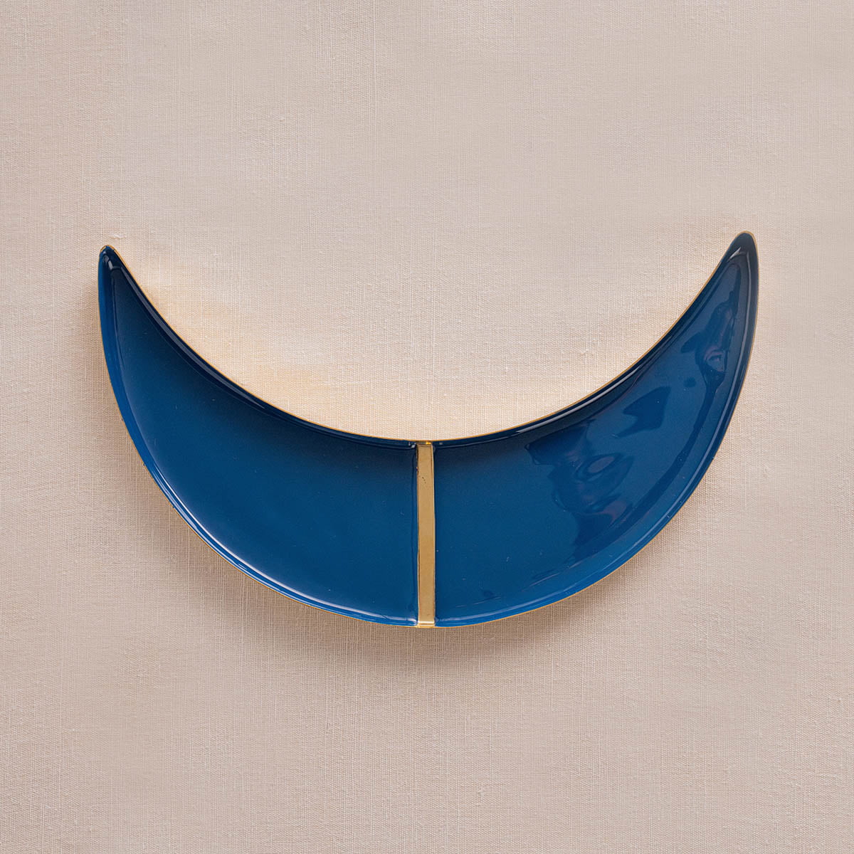 Quarter Moon Plate