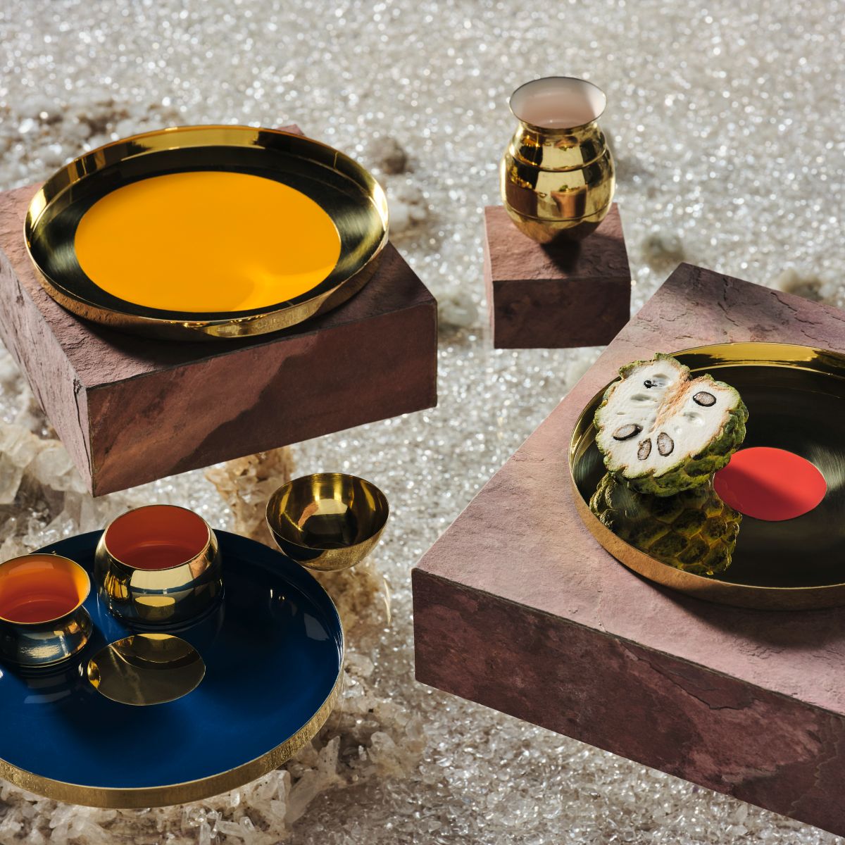Bindu Thaali With Mini Lota Tiffin(Brass) Gift Box