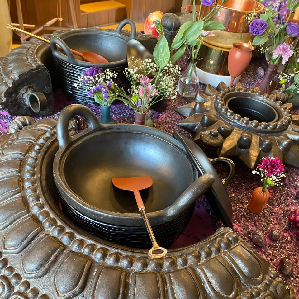 Black Kadai and Tokri Chafing Basket Medium