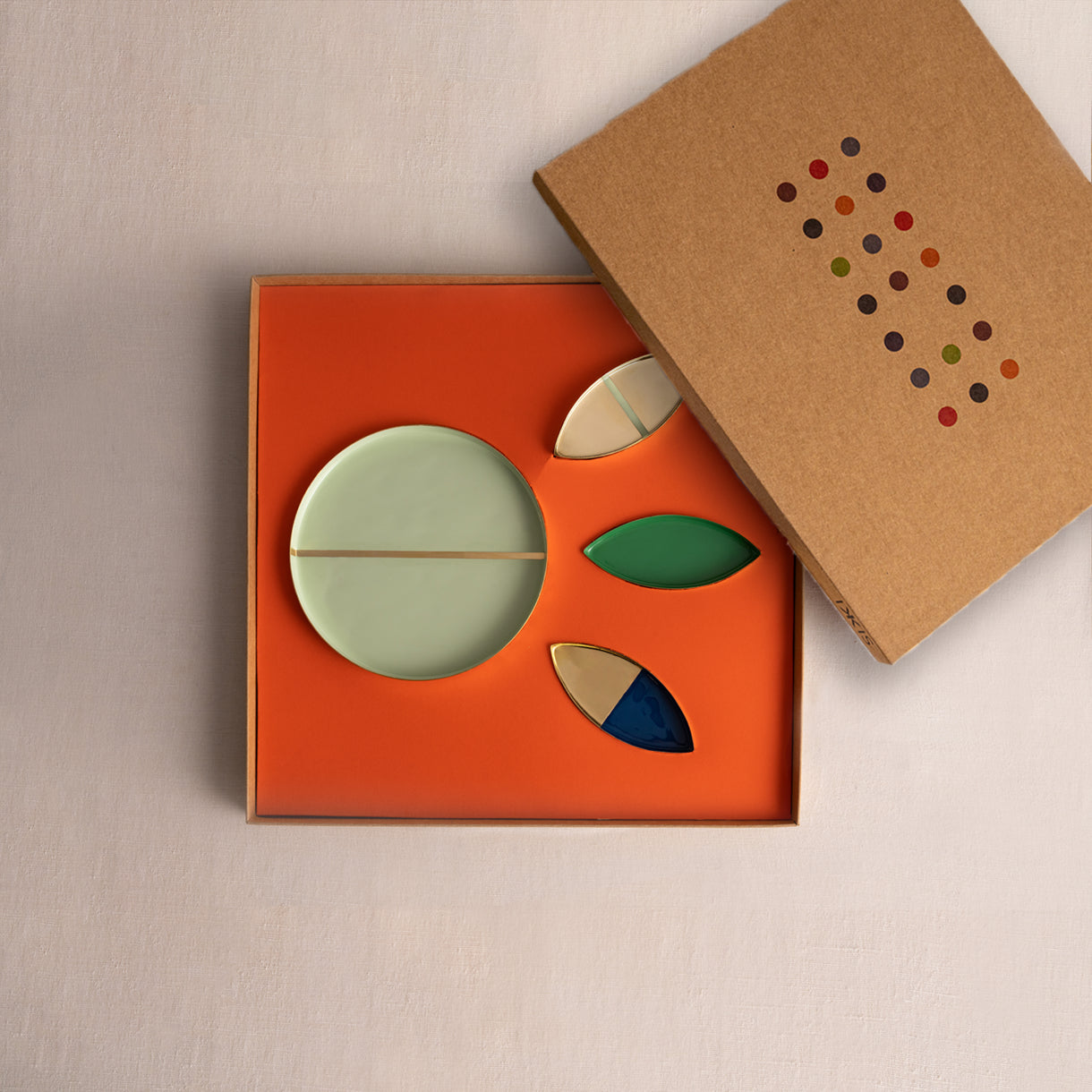 Small Thaali With 3 Kali Mini Plate Gift Box